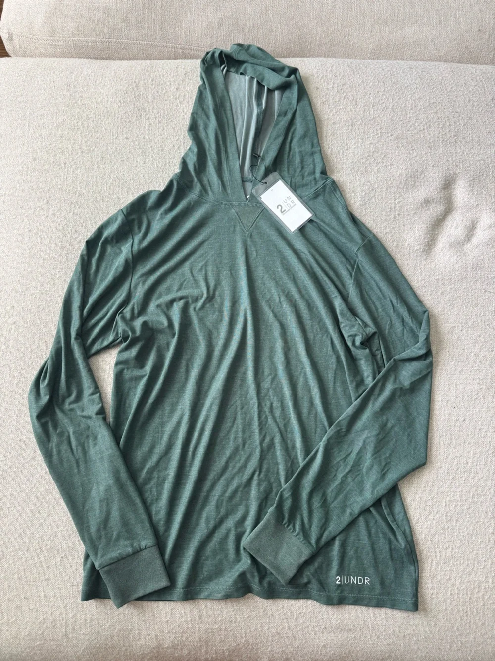 NWT! 2UNDR lightweight pullover Seafoam Green - Small